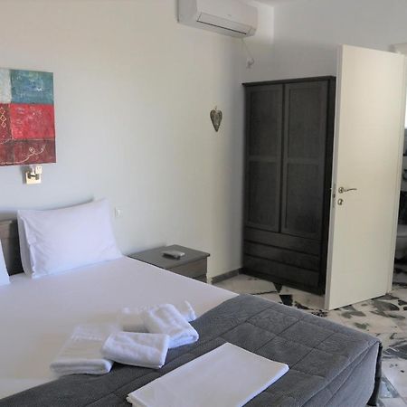 Anna'S Place Rooms 이라클리아 외부 사진