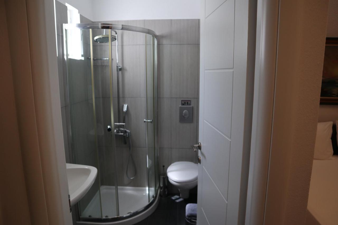 Anna'S Place Rooms 이라클리아 외부 사진
